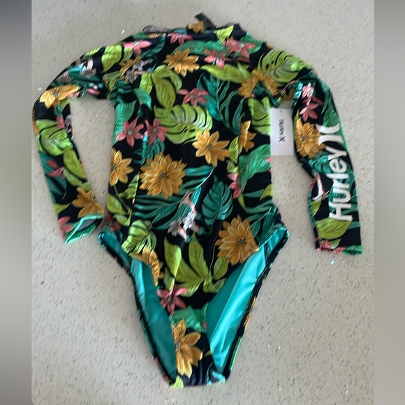 NEW Hurley Swim Suit - Picture 2 of 9